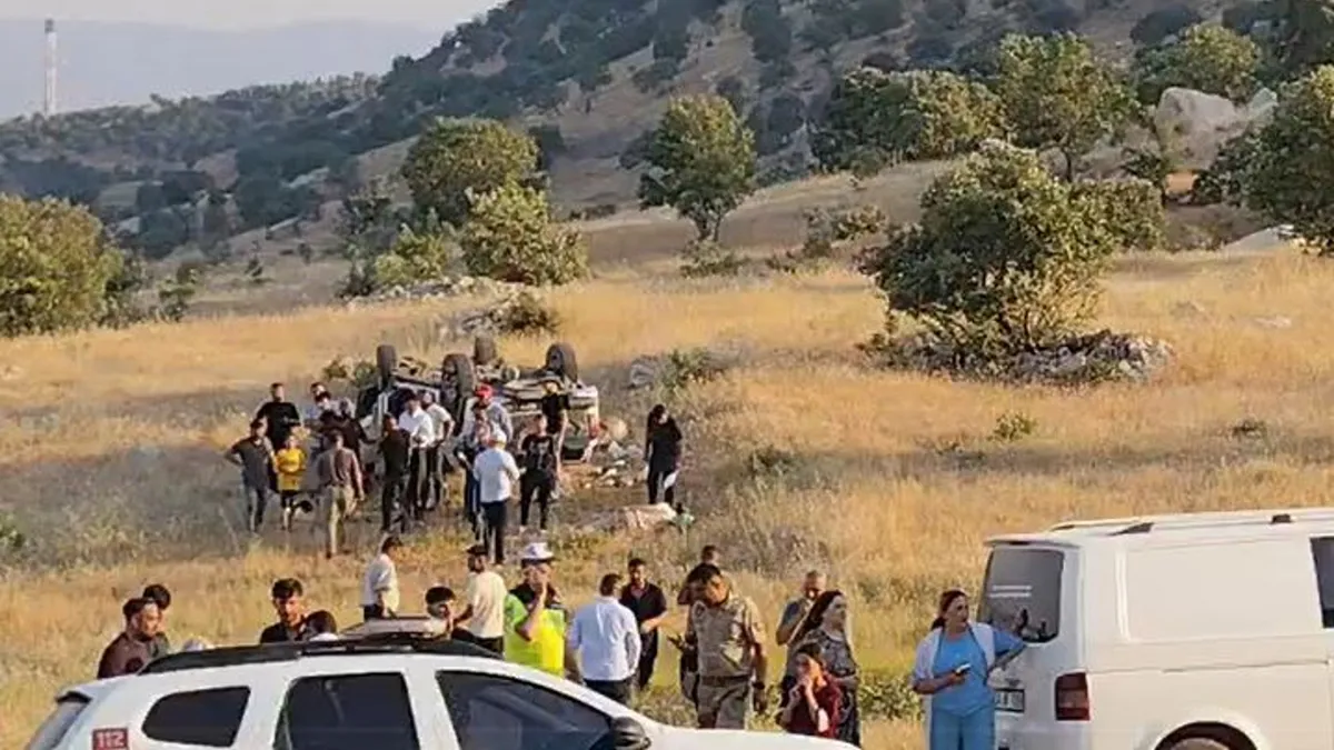 Şırnak'ta peş peşe kazalar! Anma töreni dönüşü facia: 1 ölü 30 yaralı