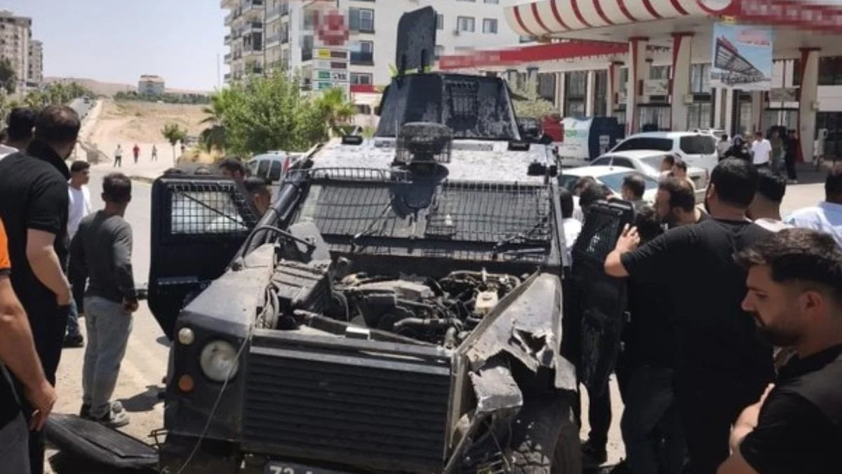 Şırnak'ta polis aracı takla attı: İki polis memuru yaralandı