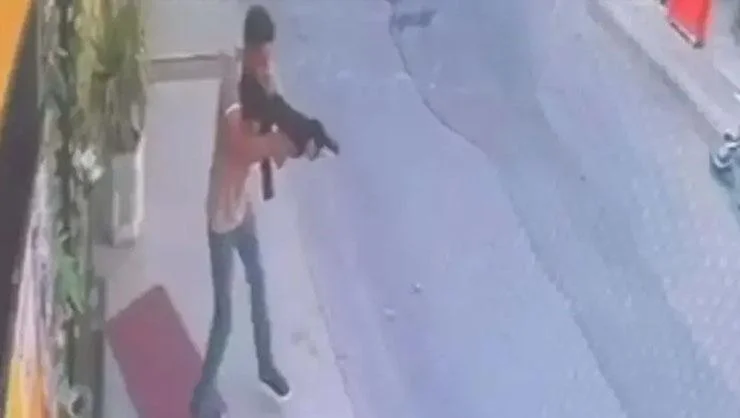 Bodrum'da dehşet anları! Pompalı tüfekle rastgele ateş açtı