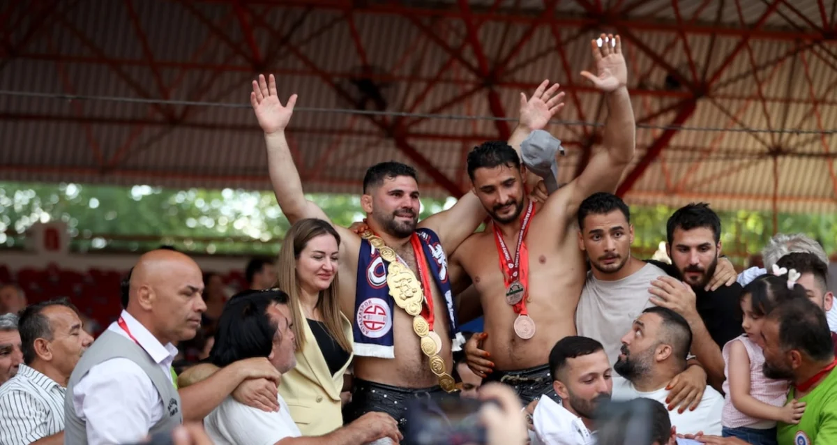 Kırkpınar'a Antalyalı pehlivanlar damga vurdu